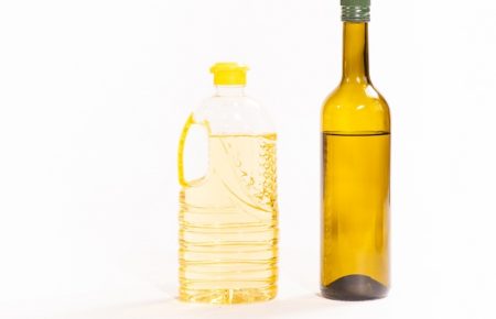 Rice Bran Oil vs. Olive Oil for Indian Cooking