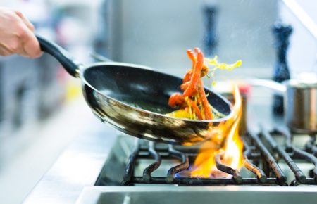 Basic Cooking mistakes you should Avoid in the Kitchen